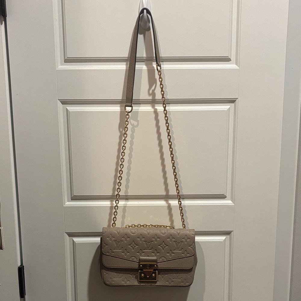 Louis Vuitton Beige Embossed Shoulder Bag - Picture 3 of 12